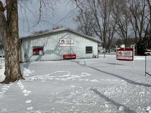 $299,250 | 455 West Springhill Drive, Terre Haute, IN 47802