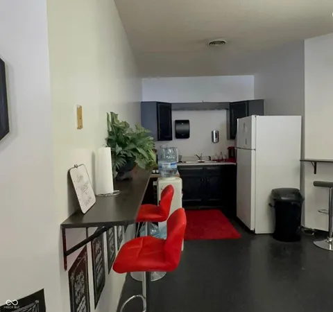 $299,250 | 455 West Springhill Drive, Terre Haute, IN 47802