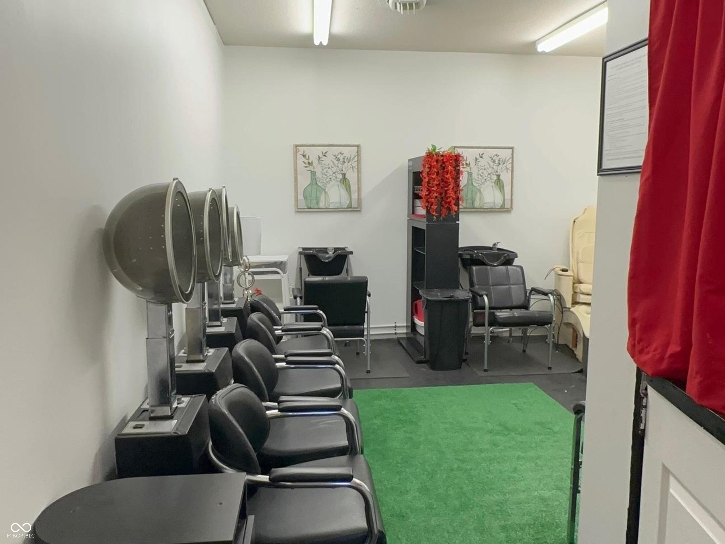 455 West Springhill Drive Terre Haute, IN 47802 - Photo 14 of 56