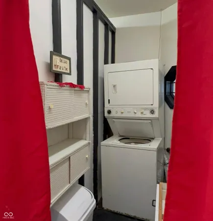 $299,250 | 455 West Springhill Drive, Terre Haute, IN 47802