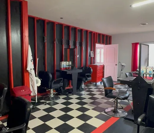 $299,250 | 455 West Springhill Drive, Terre Haute, IN 47802