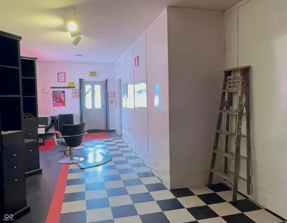 $299,250 | 455 West Springhill Drive, Terre Haute, IN 47802