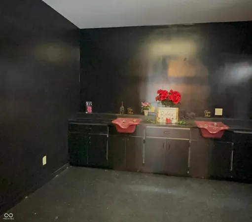 $299,250 | 455 West Springhill Drive, Terre Haute, IN 47802