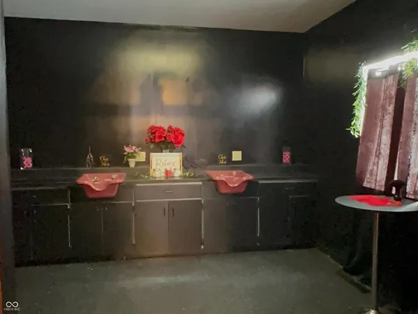 $299,250 | 455 West Springhill Drive, Terre Haute, IN 47802