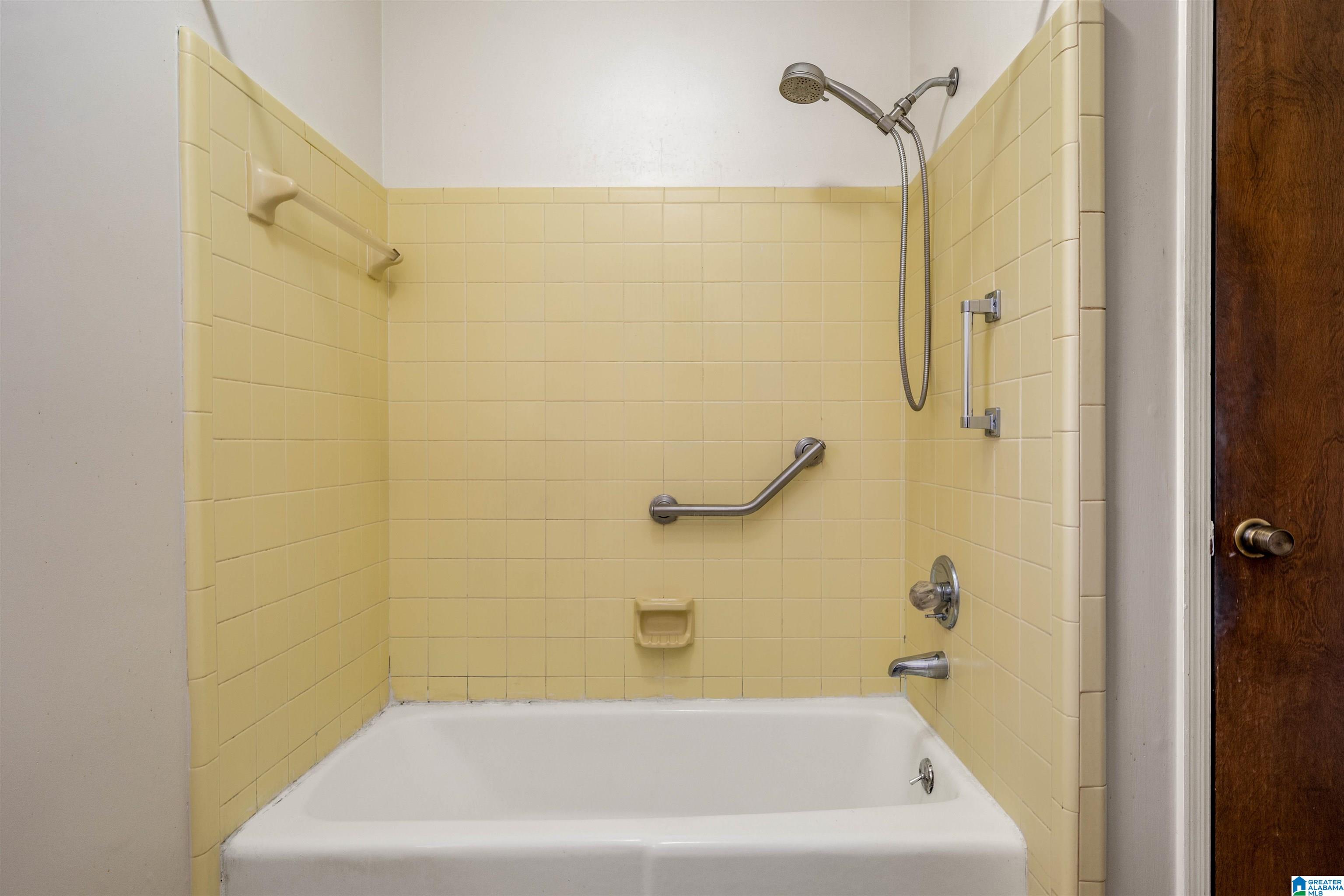 1521 Saulter View Road Birmingham, AL 35209 - Photo 11 of 29 Gallery Image 11