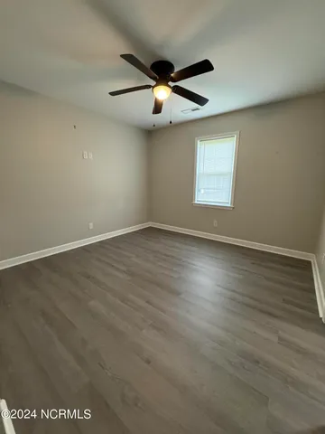 $1,575 | Undisclosed Address, Hubert, NC 28539