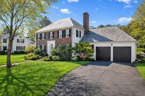 $2,300,000 | 160 Reservoir Road, Brookline, MA 02467