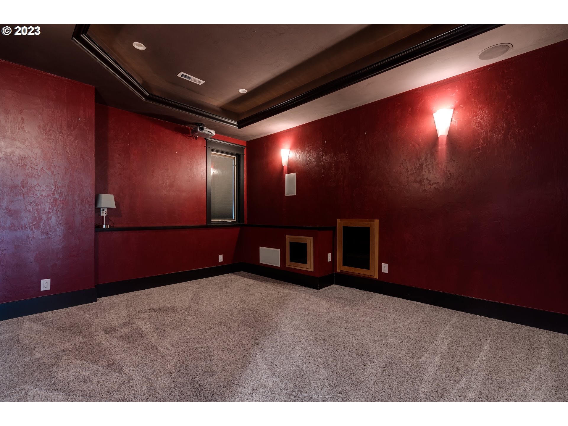 3321 Michael Lane Eugene, OR 97405 - Photo 28 of 46 a view of an empty room