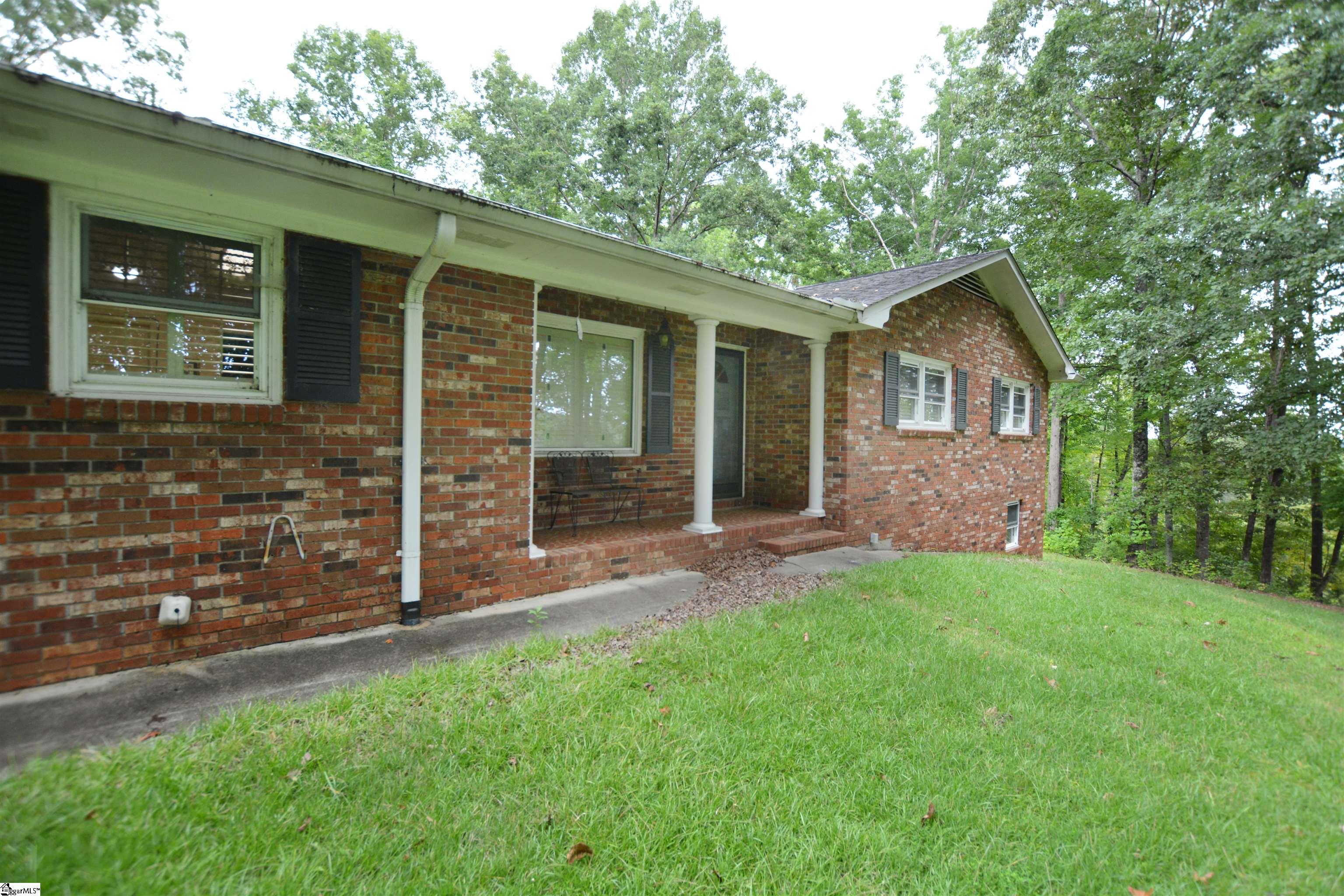 1010 Highway 14 Landrum, SC 29356 - Photo 17 of 27