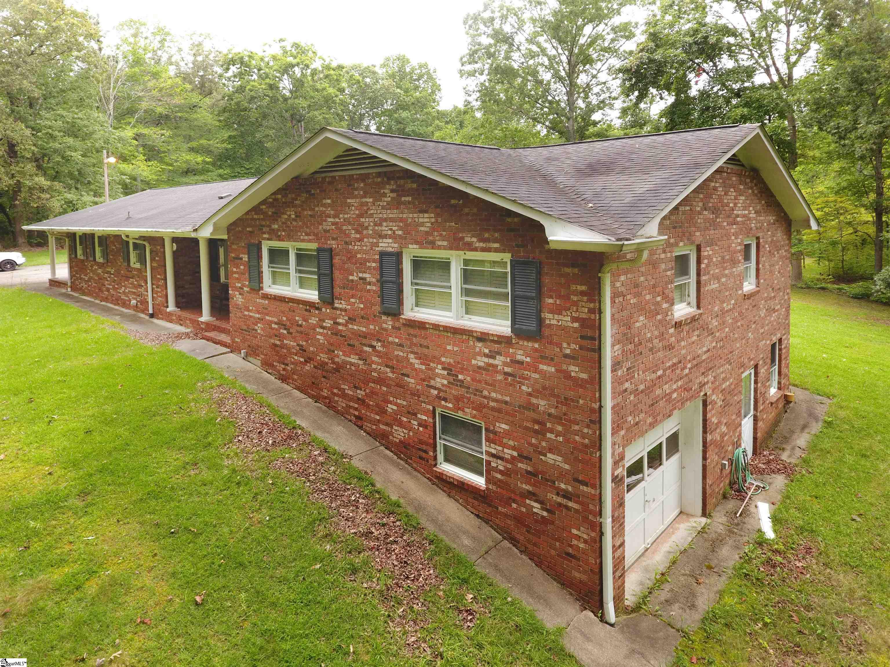 1010 Highway 14 Landrum, SC 29356 - Photo 3 of 27