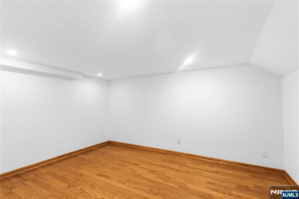 131 Haase Avenue Paramus, NJ 07652 - Photo 38 of 50
