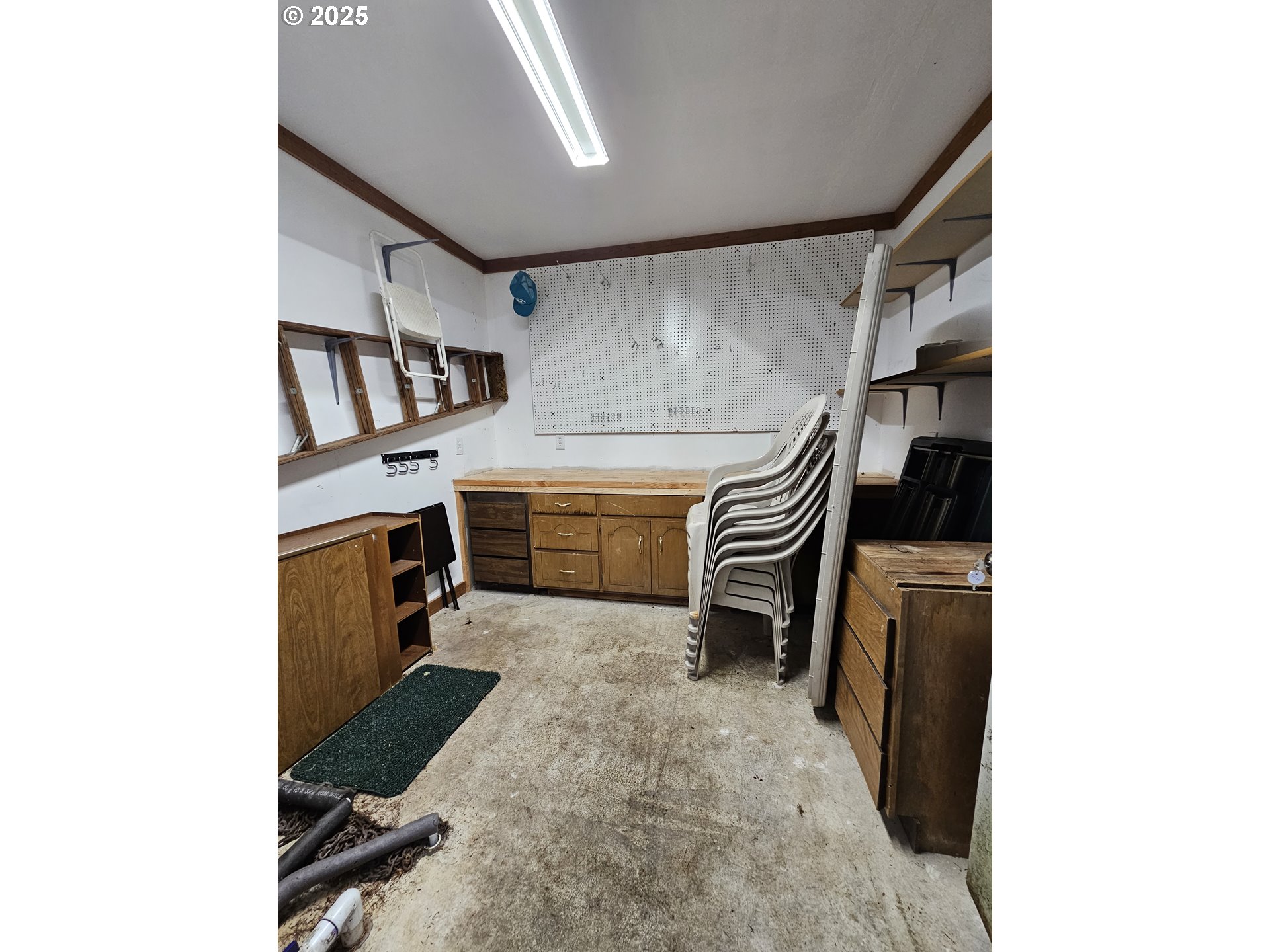 55690 McKenzie River Drive Blue River, OR 97413 - Photo 23 of 41 a kitchen with stainless steel appliances granite countertop a stove and a refrigerator