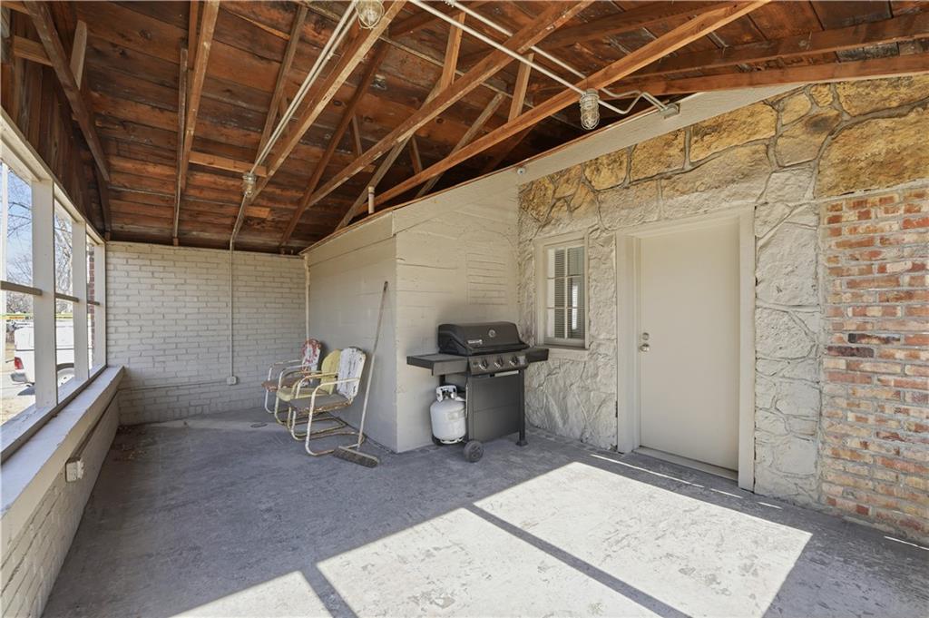 2127 Orchard Lane Lawrence, KS 66049 - Photo 13 of 28