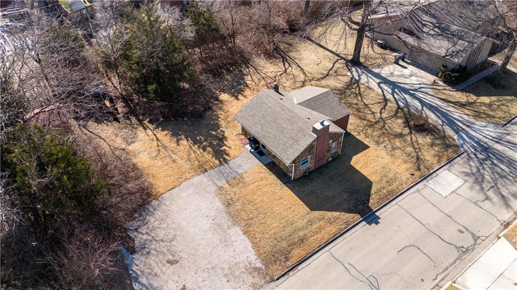 2127 Orchard Lane Lawrence, KS 66049 - Photo 24 of 28