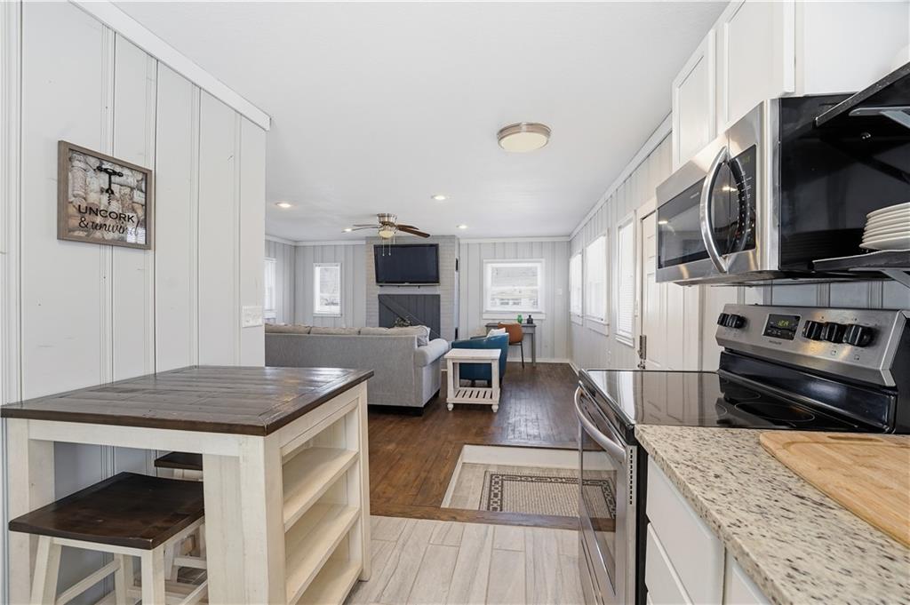 2127 Orchard Lane Lawrence, KS 66049 - Photo 9 of 28