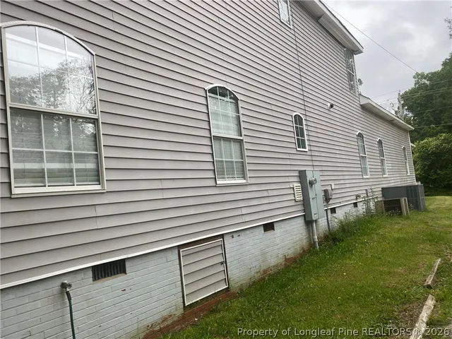 a view of a back side of house