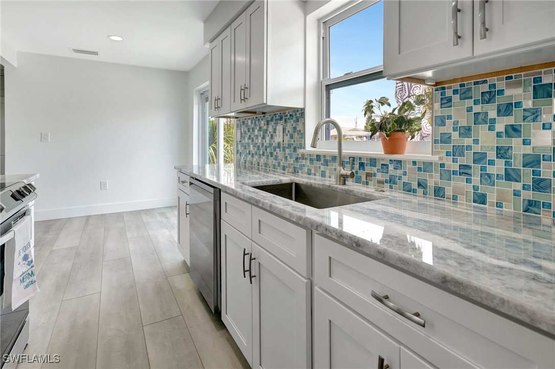 2685 Clyde Street Matlacha, FL 33993 - Photo 10 of 36 Gallery Image 10