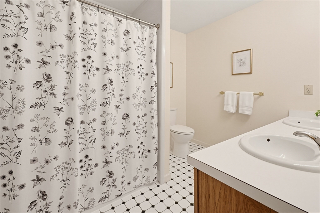 39 Stall Brook Road, Unit 39 Milford, MA 01757 - Photo 35 of 40