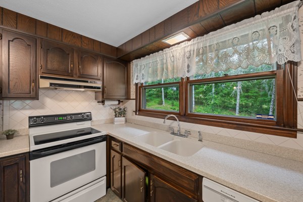 15 Hastings Road Spencer, MA 01562 - Photo 12 of 39