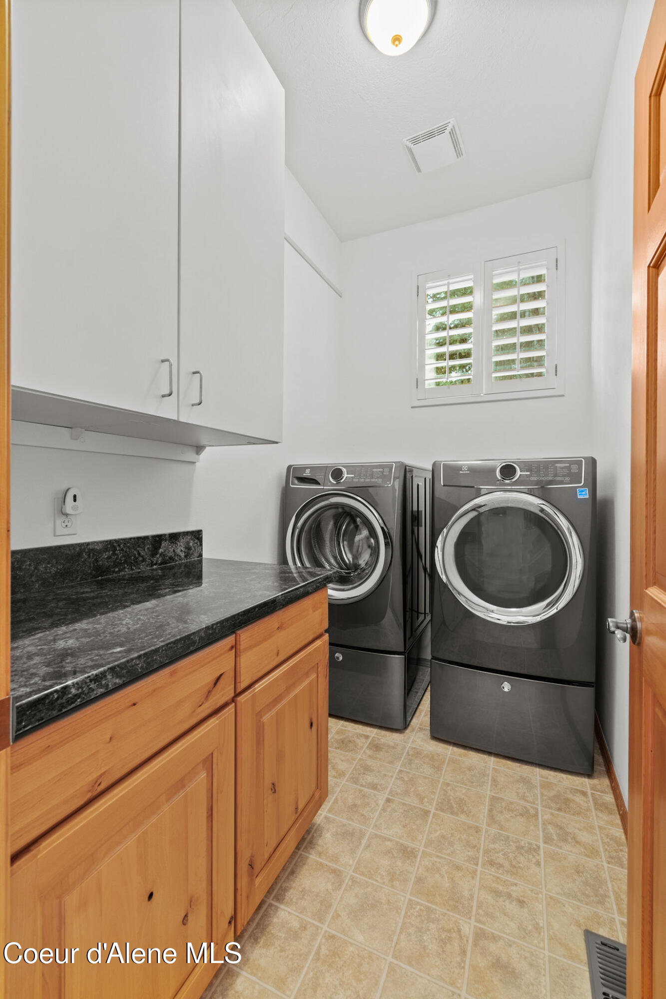 18407 West Rice Avenue Post Falls, ID 83854 - Photo 36 of 52 Laundry Room