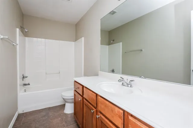 $1,930 | 125 Currie Court, Crowley, TX 76036