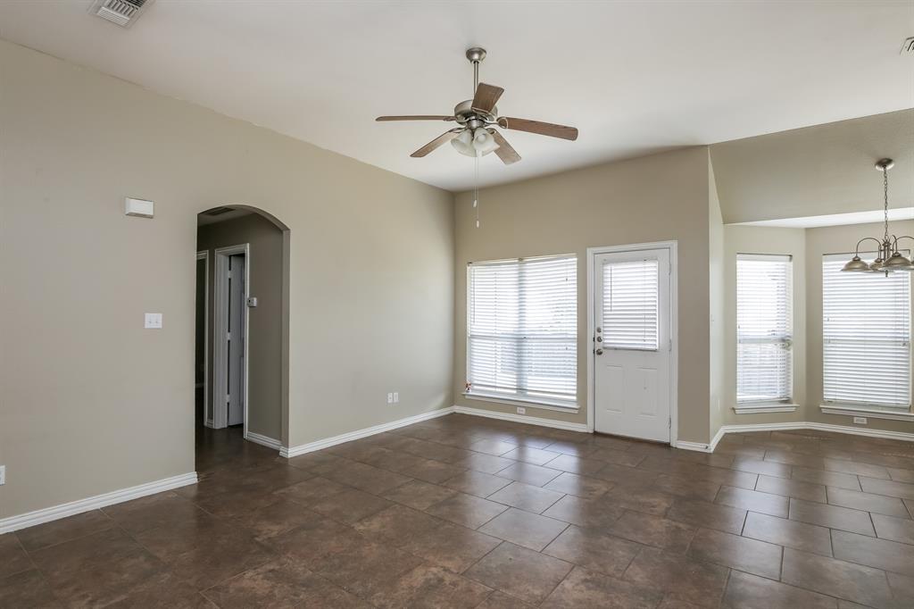 125 Currie Court Crowley, TX 76036 - Photo 3 of 16