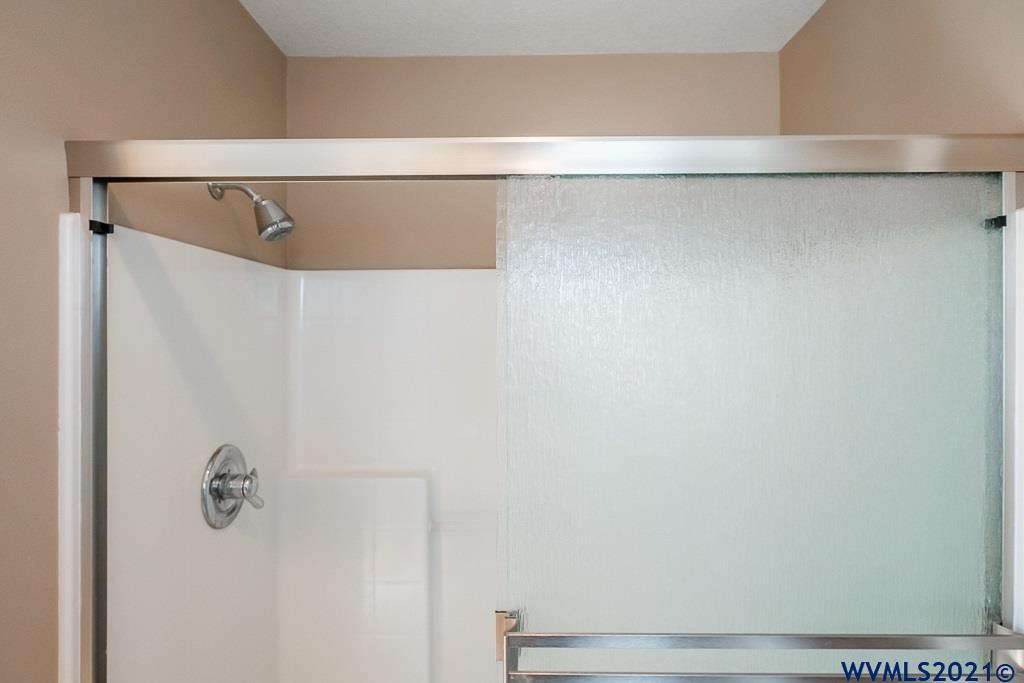2077 Center Street Southeast Albany, OR 97322 - Photo 25 of 32