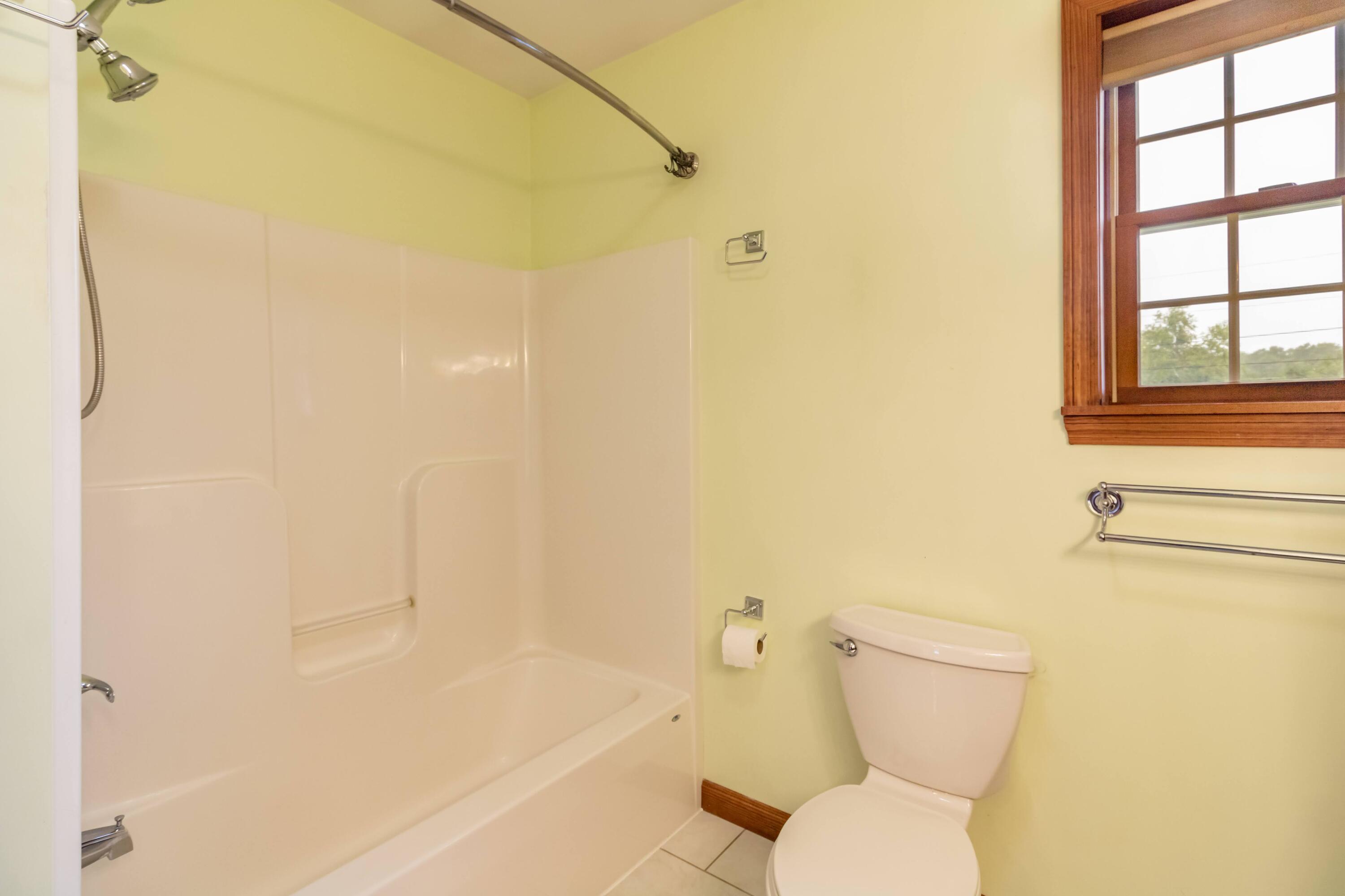 25 Meadow Road Winterport, ME 04496 - Photo 73 of 122 25 Meadow Road Interiors-35