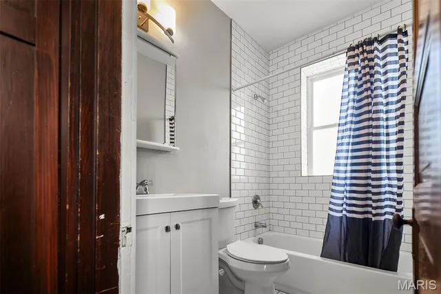 $1,200 | 3473 South Spring Avenue, St. Louis, MO 63116