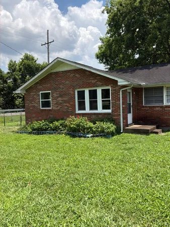 $1,295 | 100 Glenmont Drive, Unit A, Nashville, TN 37210