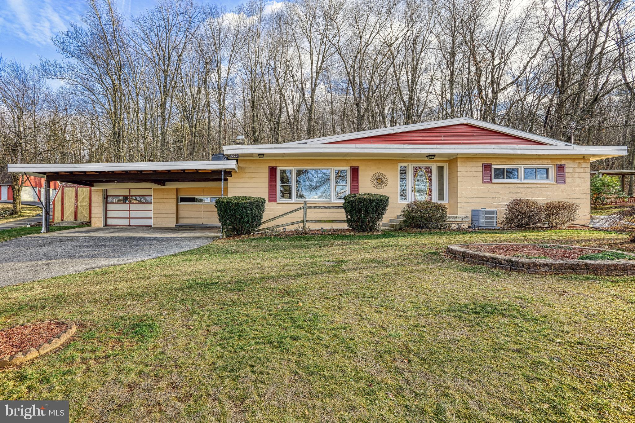 999 Racetrack Road Abbottstown, PA 17301 - Photo 1 of 59 Gallery Image 1