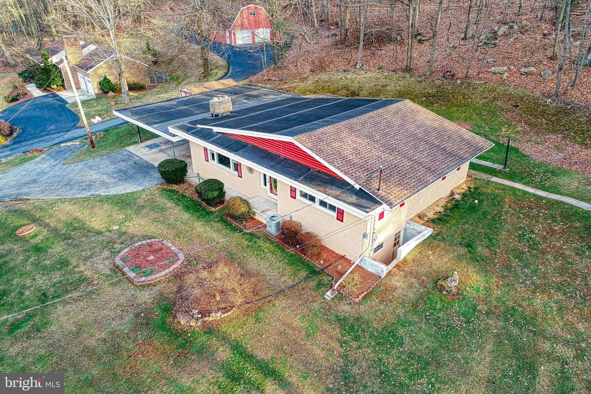 999 Racetrack Road Abbottstown, PA 17301 - Photo 3 of 59 Gallery Image 3