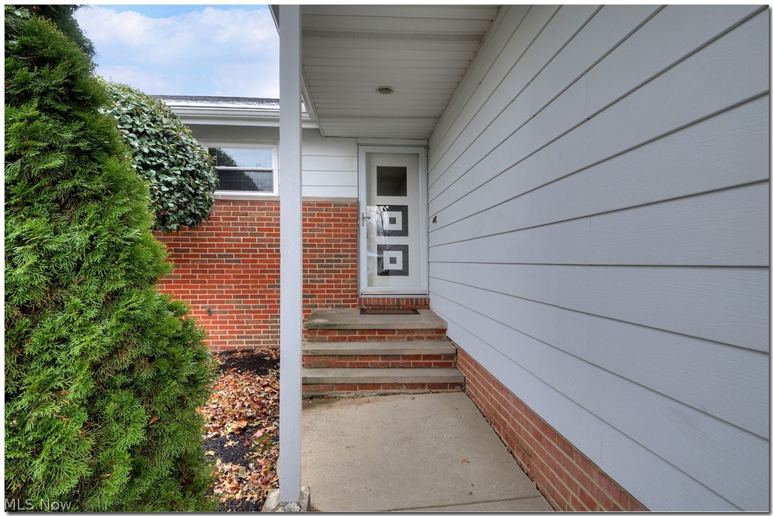 4868 South Sedgewick Road Cleveland, OH 44124 - Photo 6 of 35 Gallery Image 6