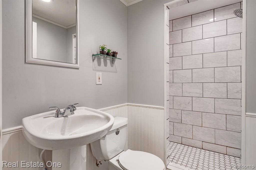 727 Hidden Ridge Drive Troy, MI 48083 - Photo 26 of 36