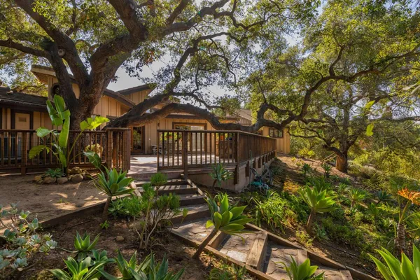 $2,200,000 | 10681 Encino Drive, Oak View, CA 93022