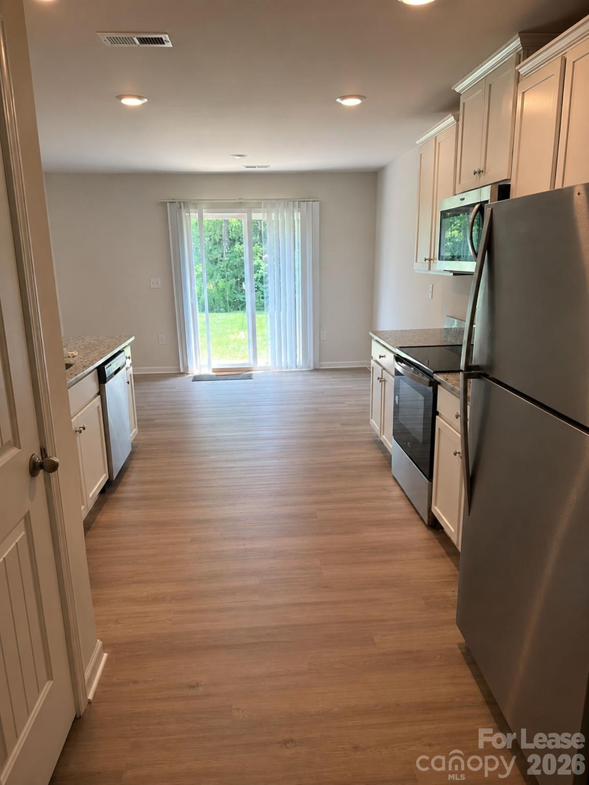 1337 Nia Road Charlotte, NC 28215 - Photo 11 of 26