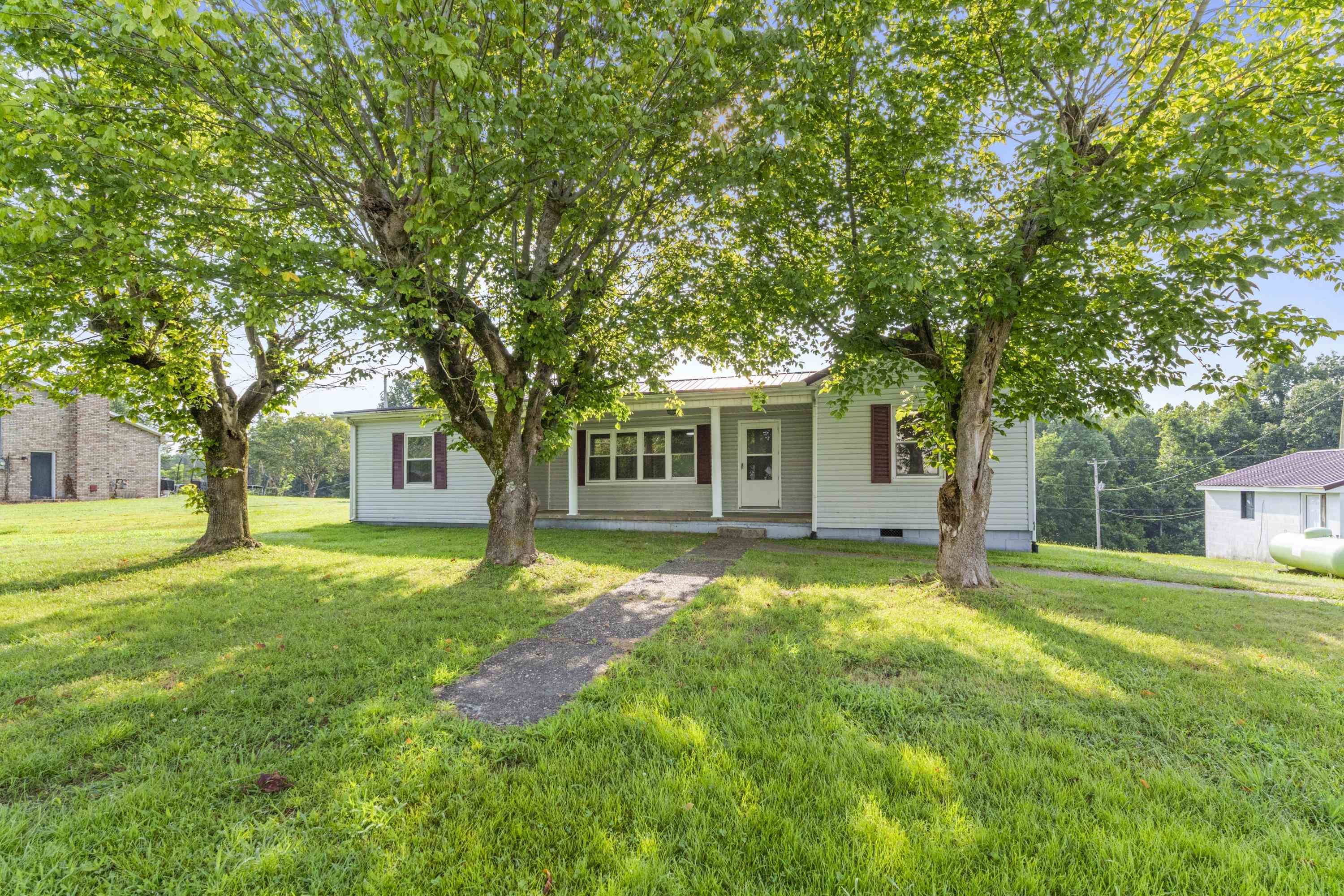 7844 Hall Ridge Road Ashland, KY 41102 - Photo 14 of 47 Gallery Image 14