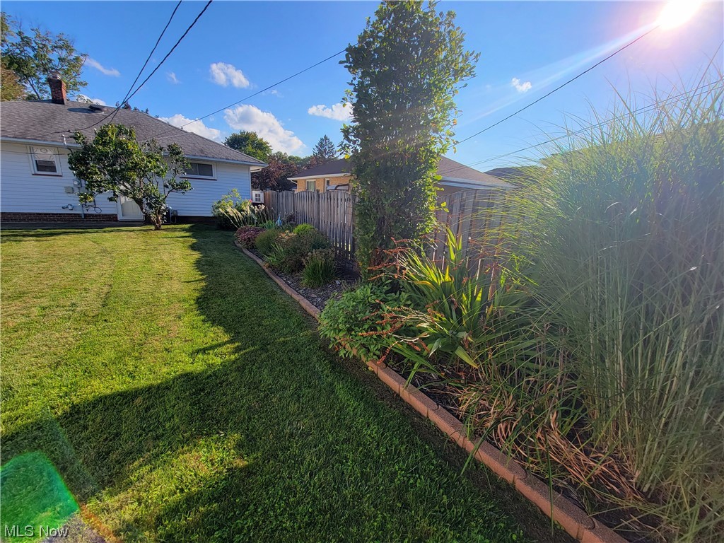 14313 Wheeler Road Maple Heights, OH 44137 - Photo 10 of 28 View of yard