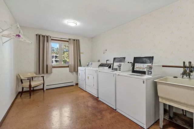 $100,000 | 4351 Parklawn Avenue, Unit 105E, Edina, MN 55435