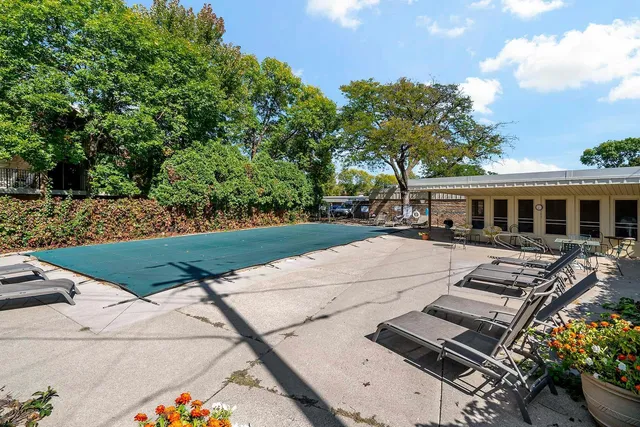 $100,000 | 4351 Parklawn Avenue, Unit 105E, Edina, MN 55435