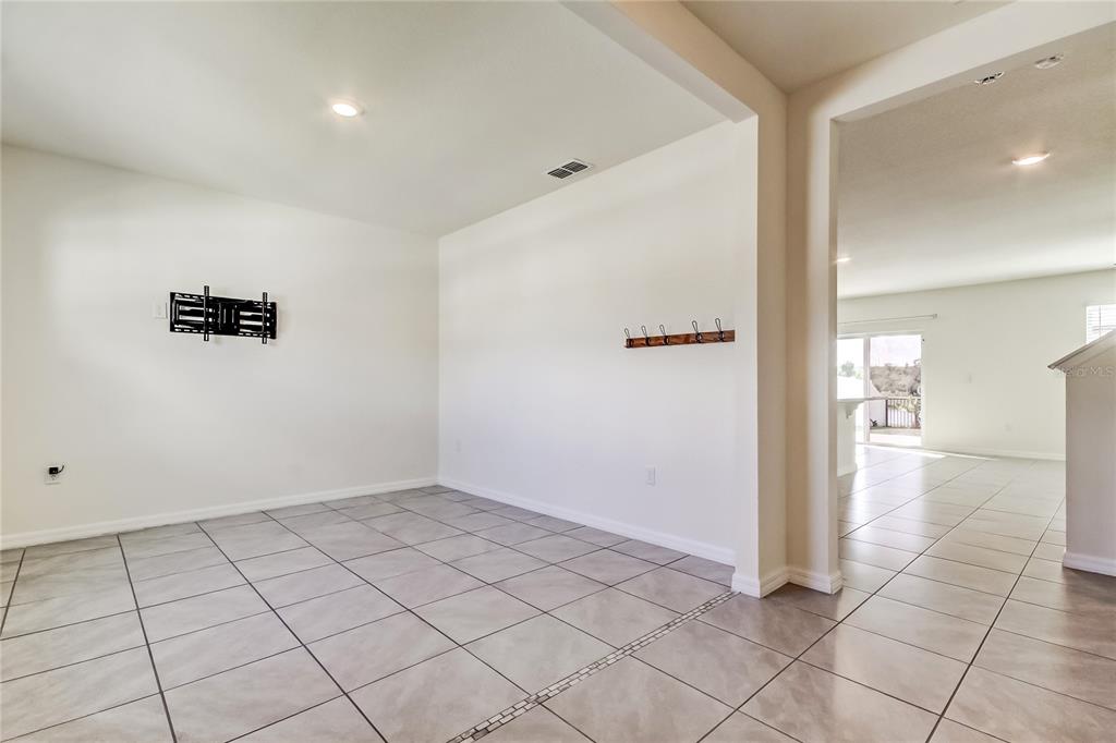 3845 Rory Pond Court Lakeland, FL 33811 - Photo 10 of 68