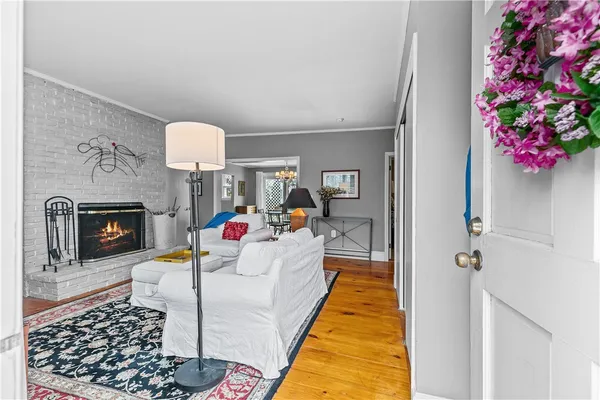 $3,000 | 46 Chastellux Avenue, Unit M8, Newport, RI 02840