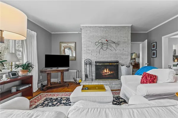 $3,000 | 46 Chastellux Avenue, Unit M8, Newport, RI 02840