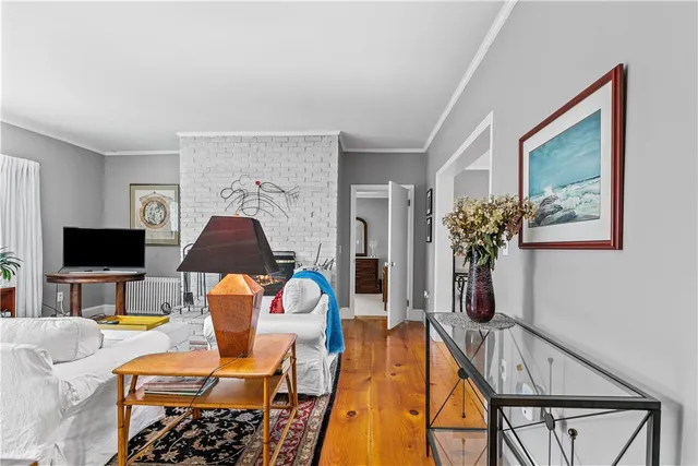 $3,000 | 46 Chastellux Avenue, Unit M8, Newport, RI 02840