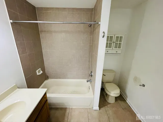 $3,050 | 12 Ellen Avenue, Perth Amboy, NJ 08861