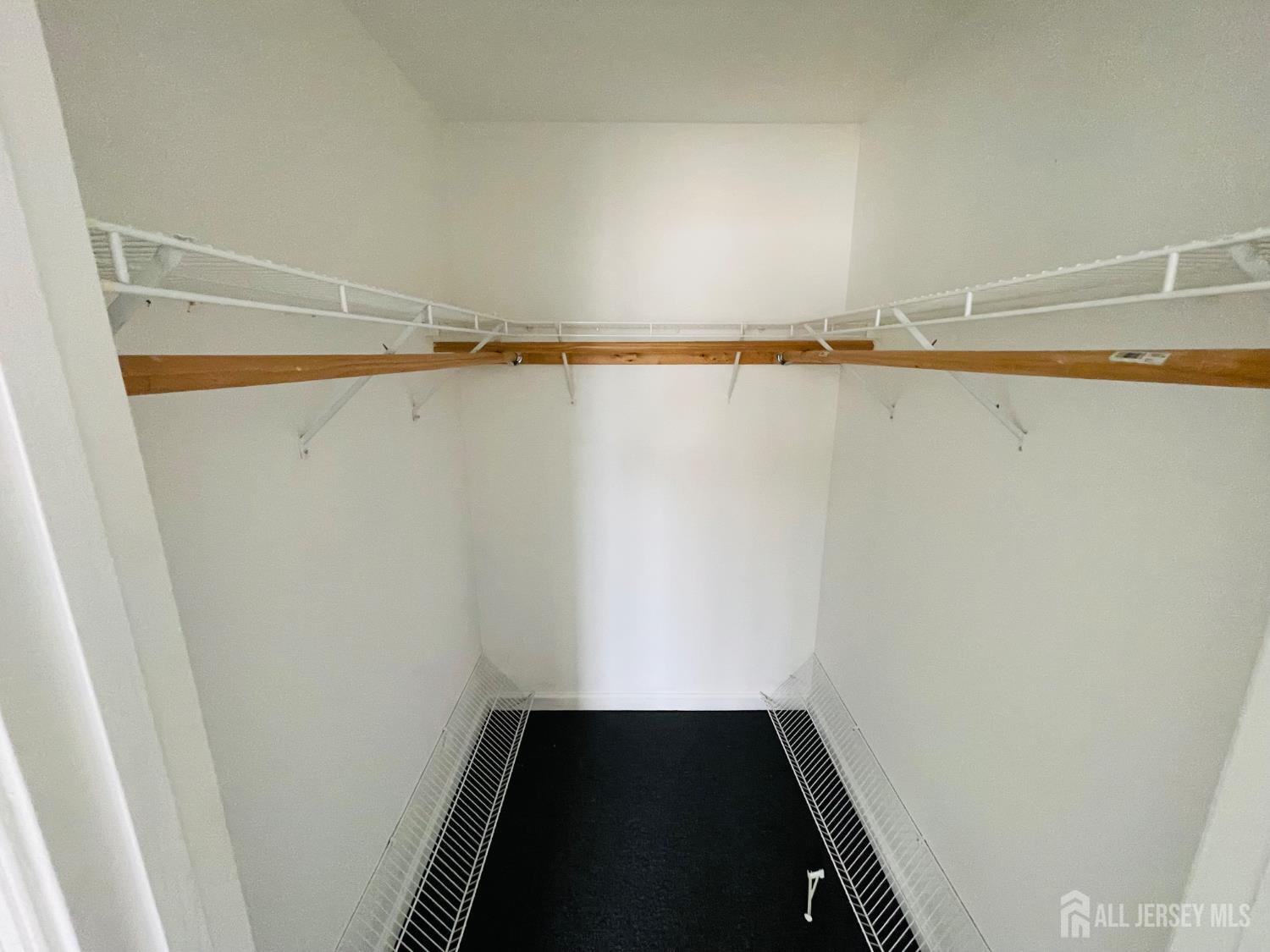 12 Ellen Avenue Perth Amboy, NJ 08861 - Photo 13 of 18