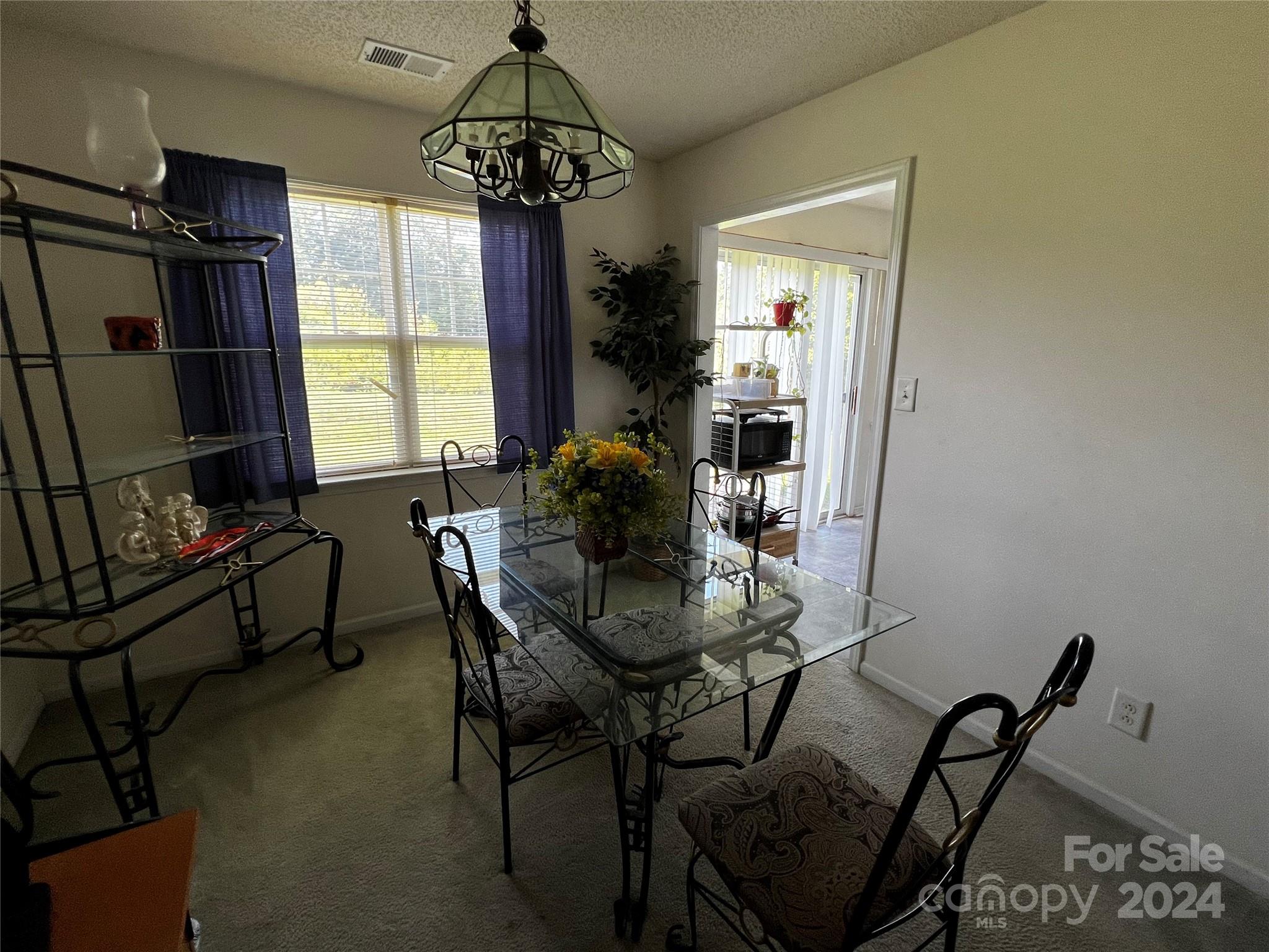 344 Peachtree Road Charlotte, NC 28216 - Photo 3 of 17