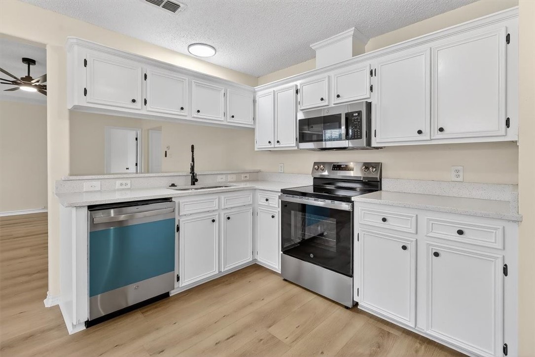 4453 Lake George Drive Corpus Christi, TX 78413 - Photo 15 of 38