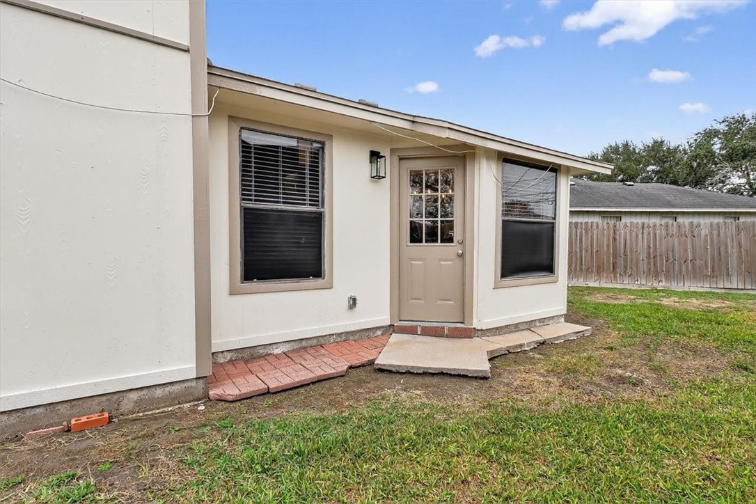 4453 Lake George Drive Corpus Christi, TX 78413 - Photo 32 of 38