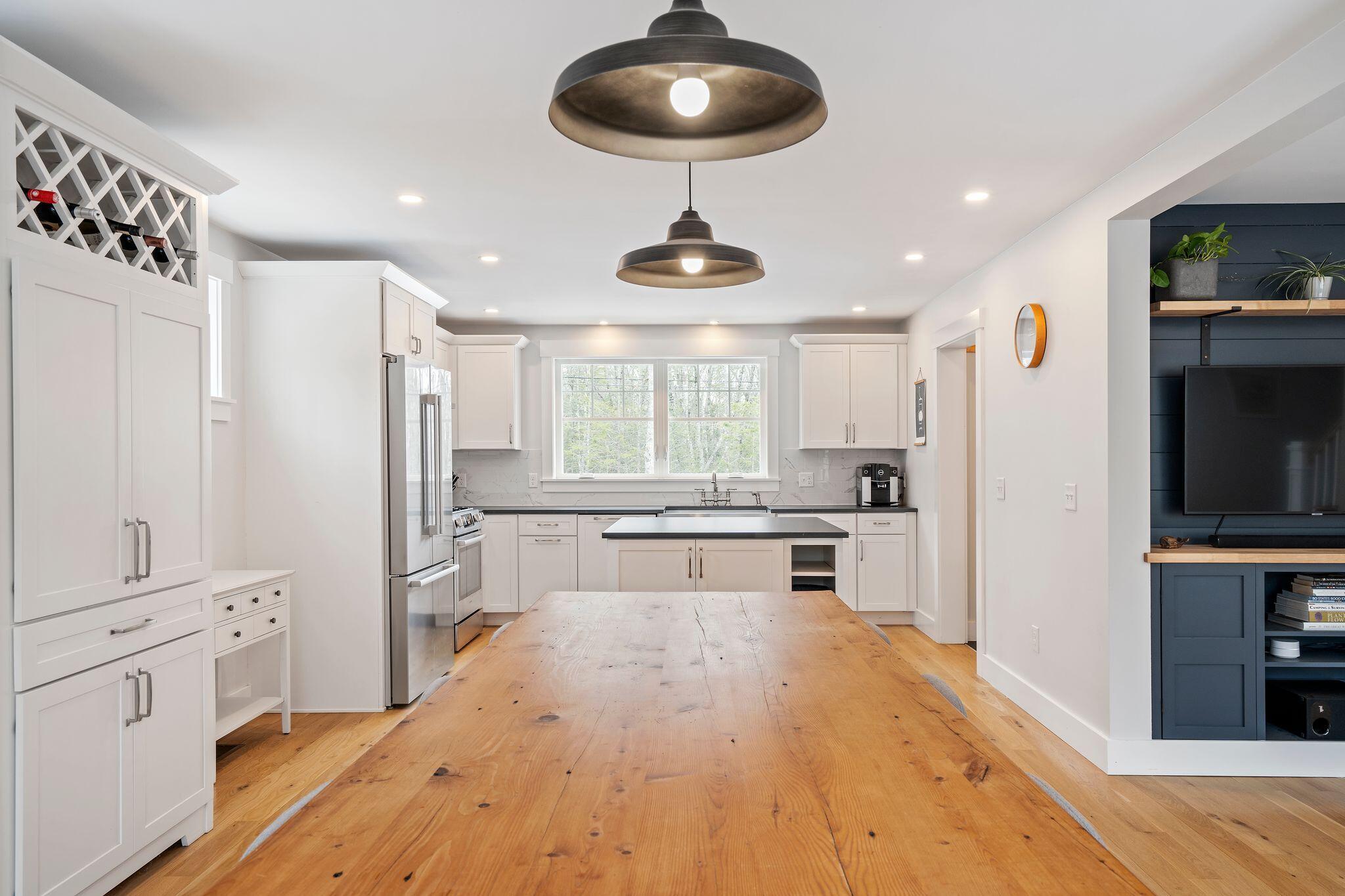 45 Charles Hill Road Kittery Point, ME 03905 - Photo 4 of 30 45 Charles Hill Rd Kittery Point ME 06